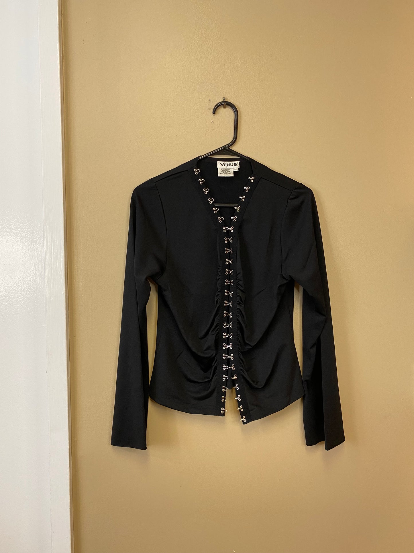 Venus Clip Top