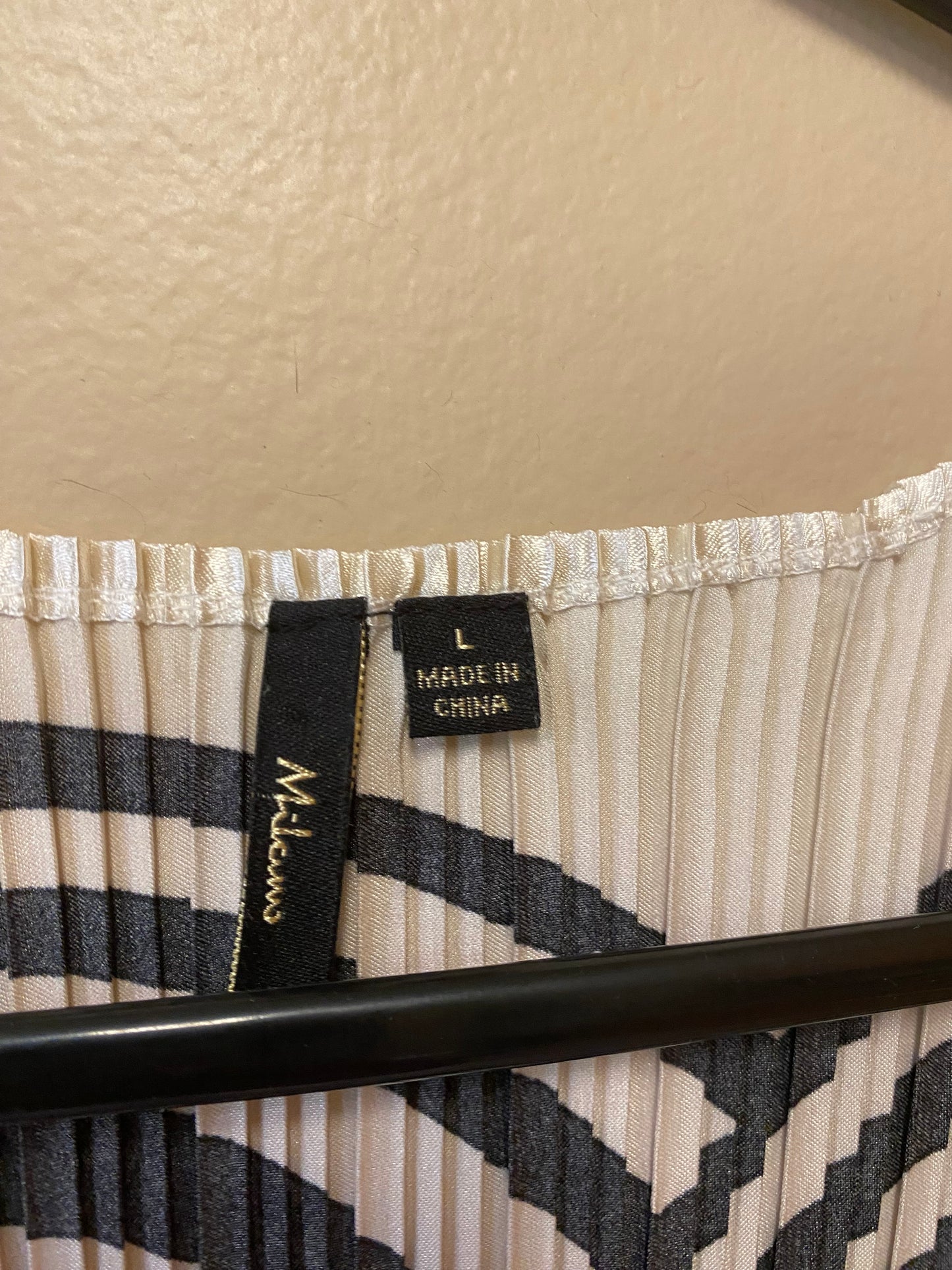 Milano Abstract Accordion Blouse