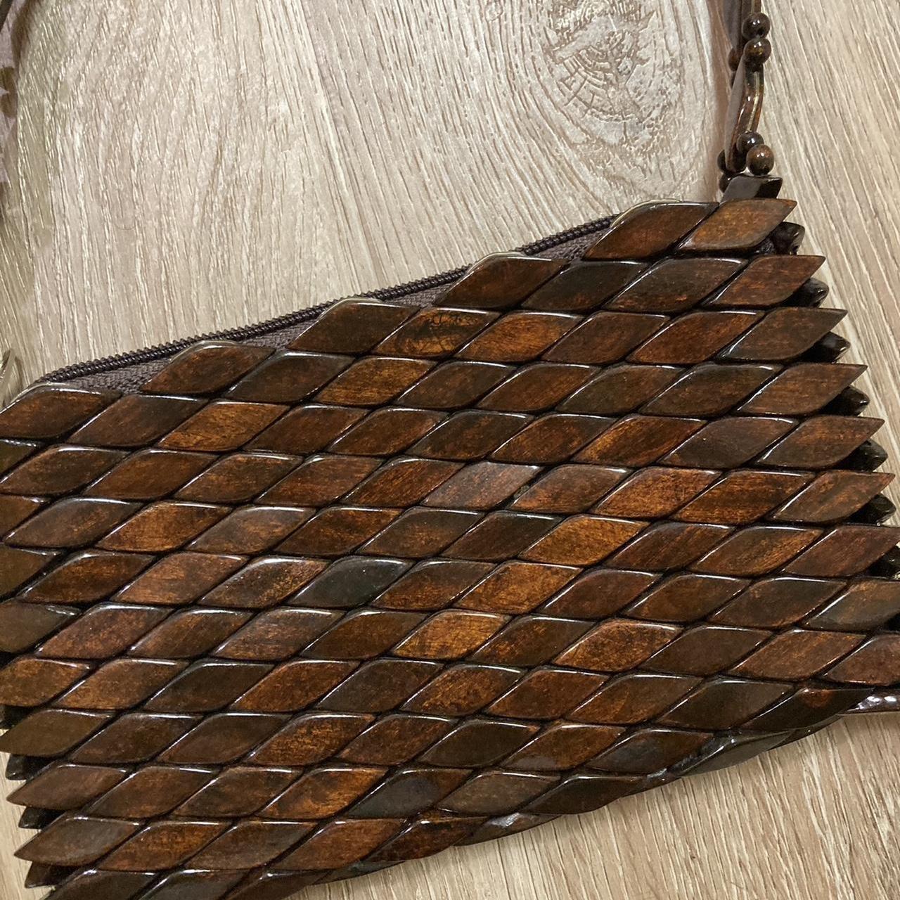 Walderi Bead Cross Body