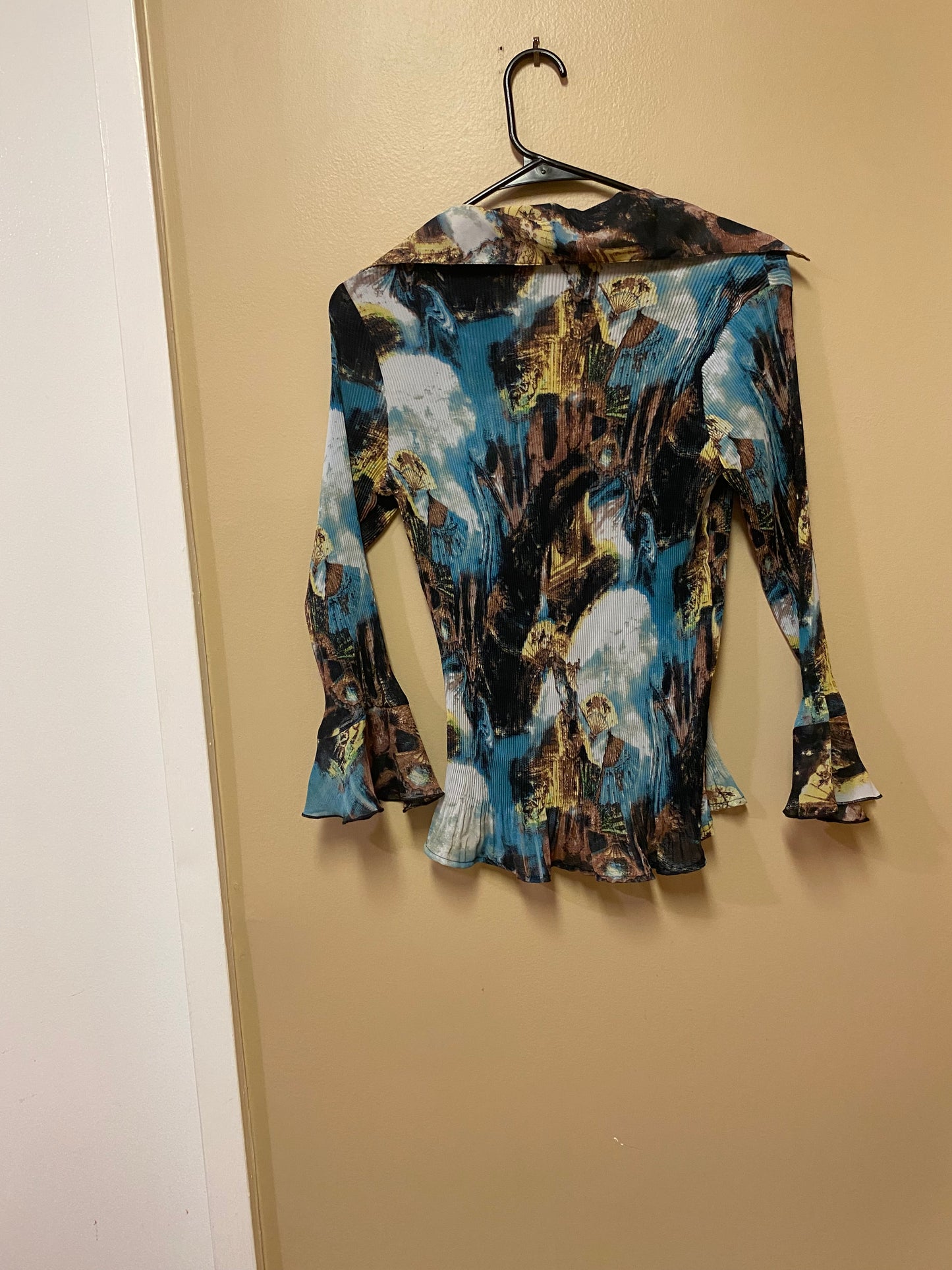 Violet & Claire NY Button up Blouse