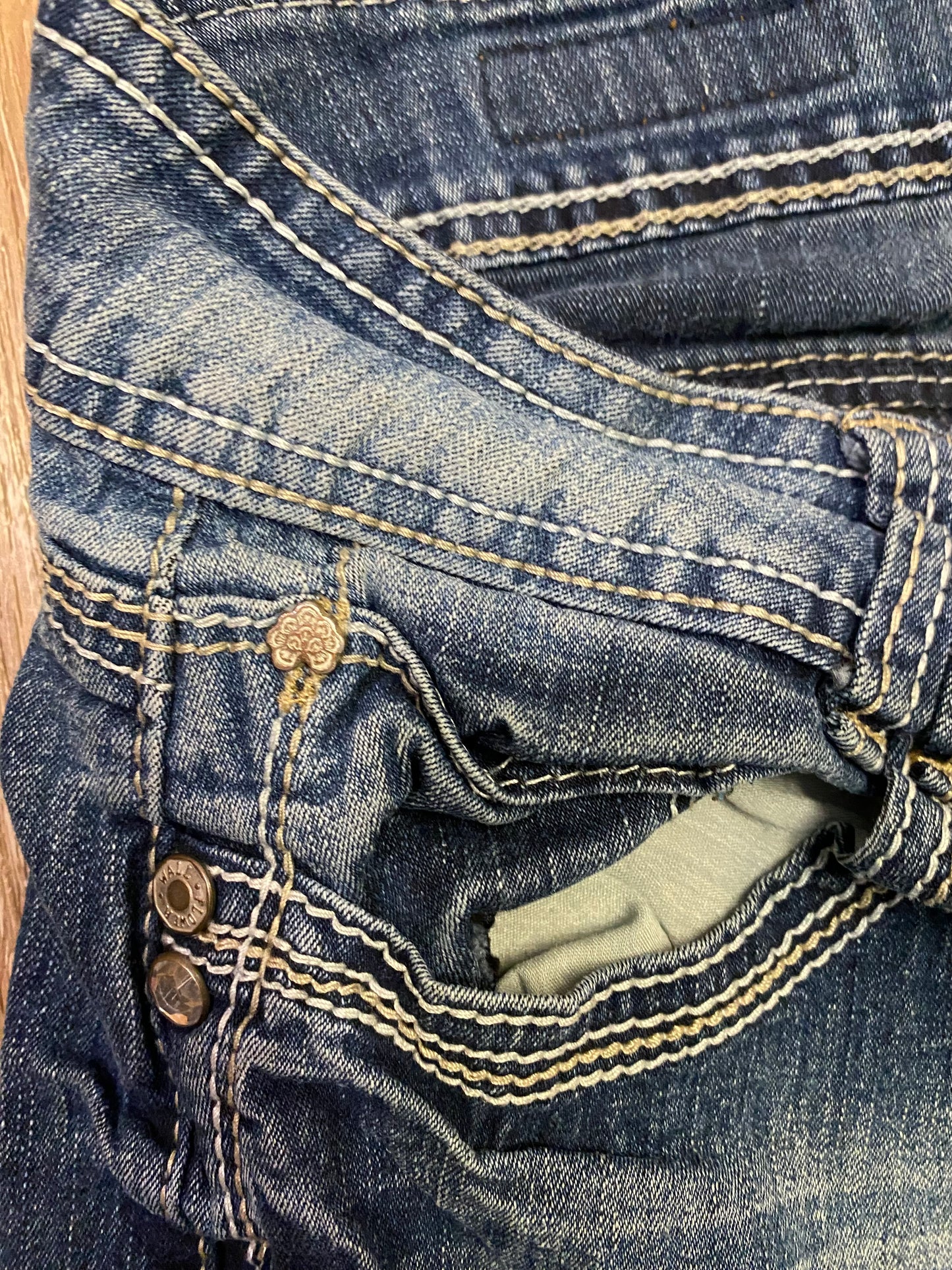Wall Flower Jeans