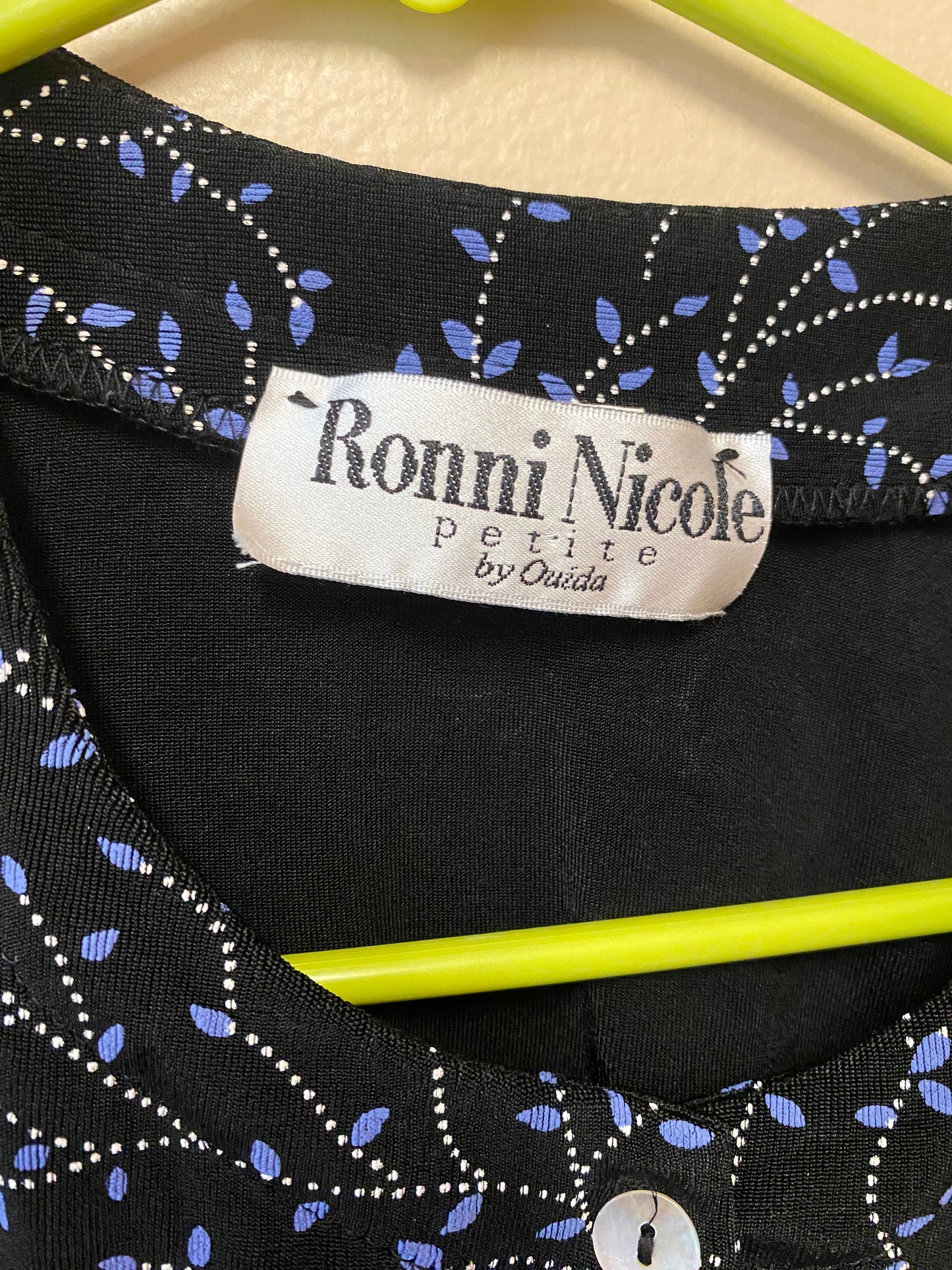 Ronni Nicole Petitie by Ouida