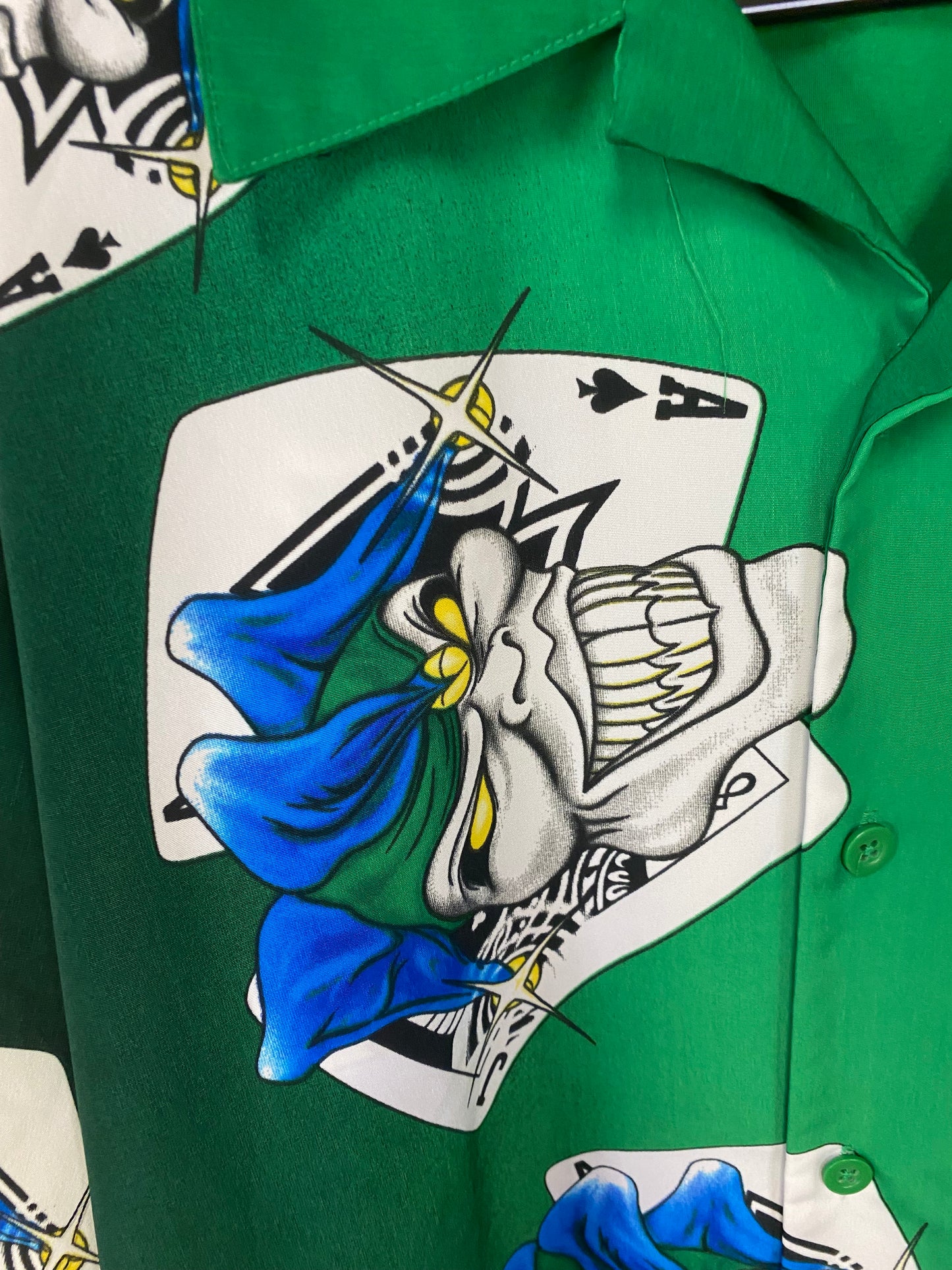 Joker Button up