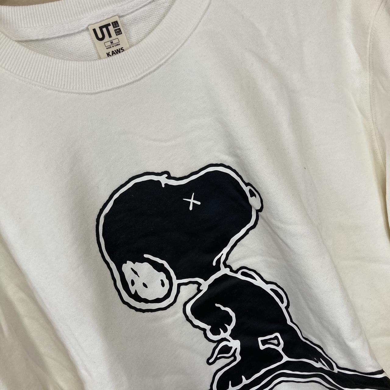 Uniqlo Kaws Peanuts Snoopy Sweatshirt