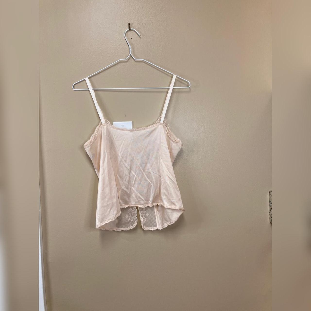 Warner’s Alure Slip Top