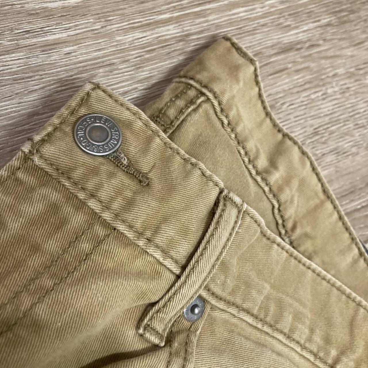 Levi 514 Khaki Pants