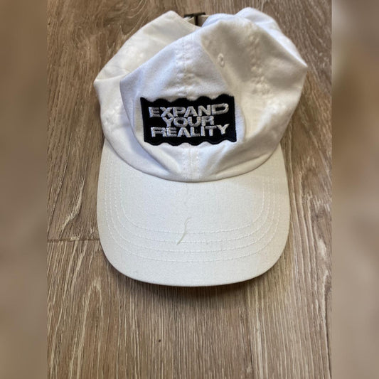 Expand your reality cap